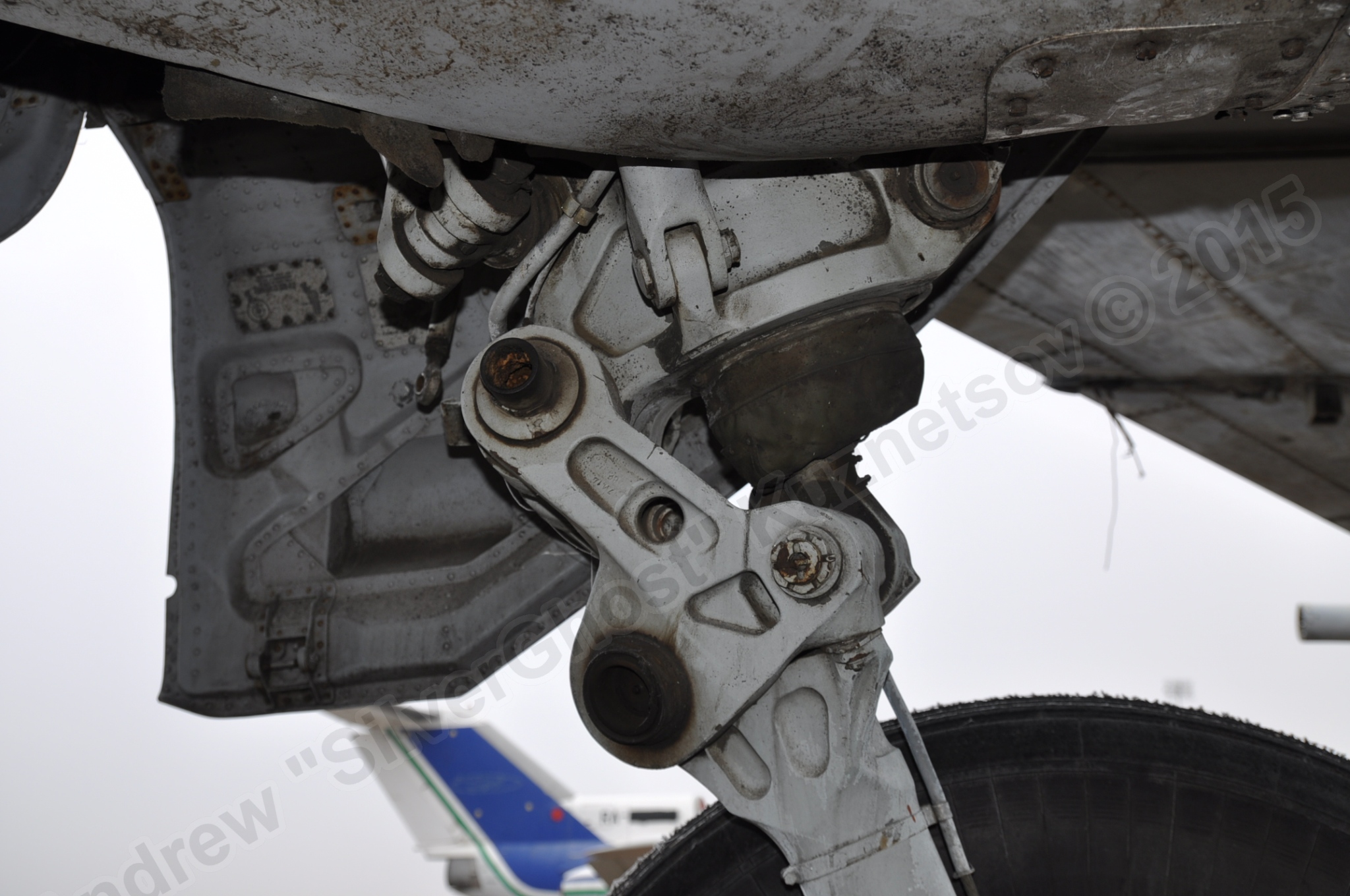 MiG-25PU_undercarriage_0205.jpg