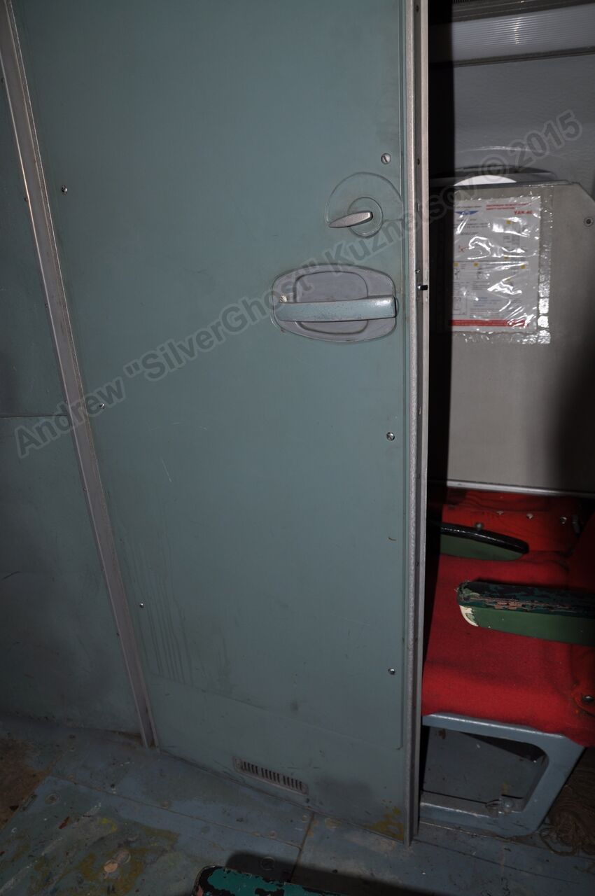 Yak-40_RA-87500_0060.jpg