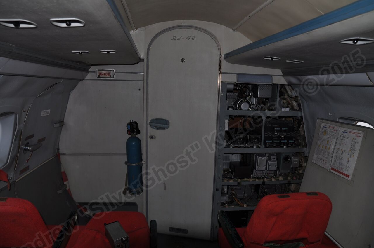 Yak-40_RA-87500_0070.jpg