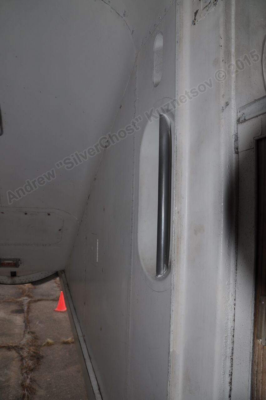 Yak-40_RA-87500_0145.jpg