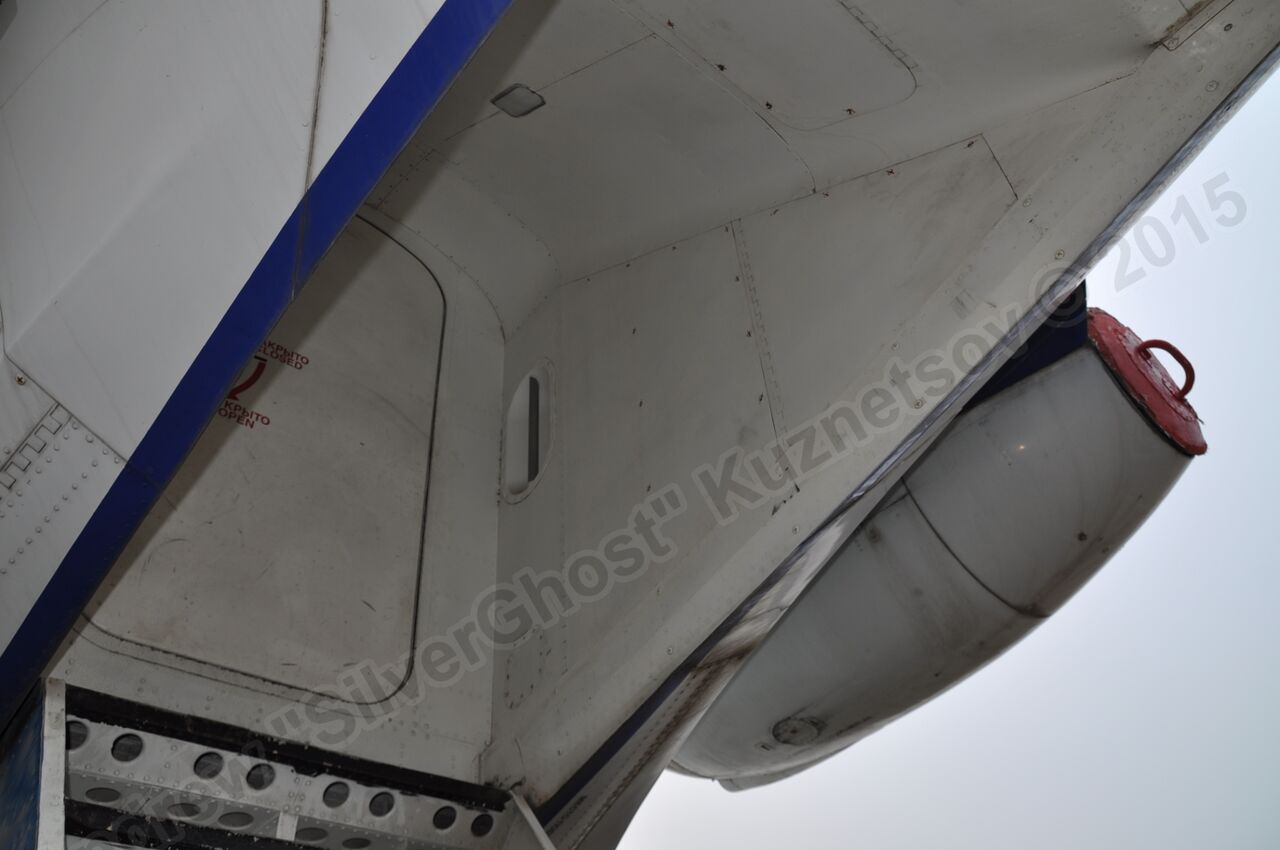 Yak-40_RA-87500_0154.jpg