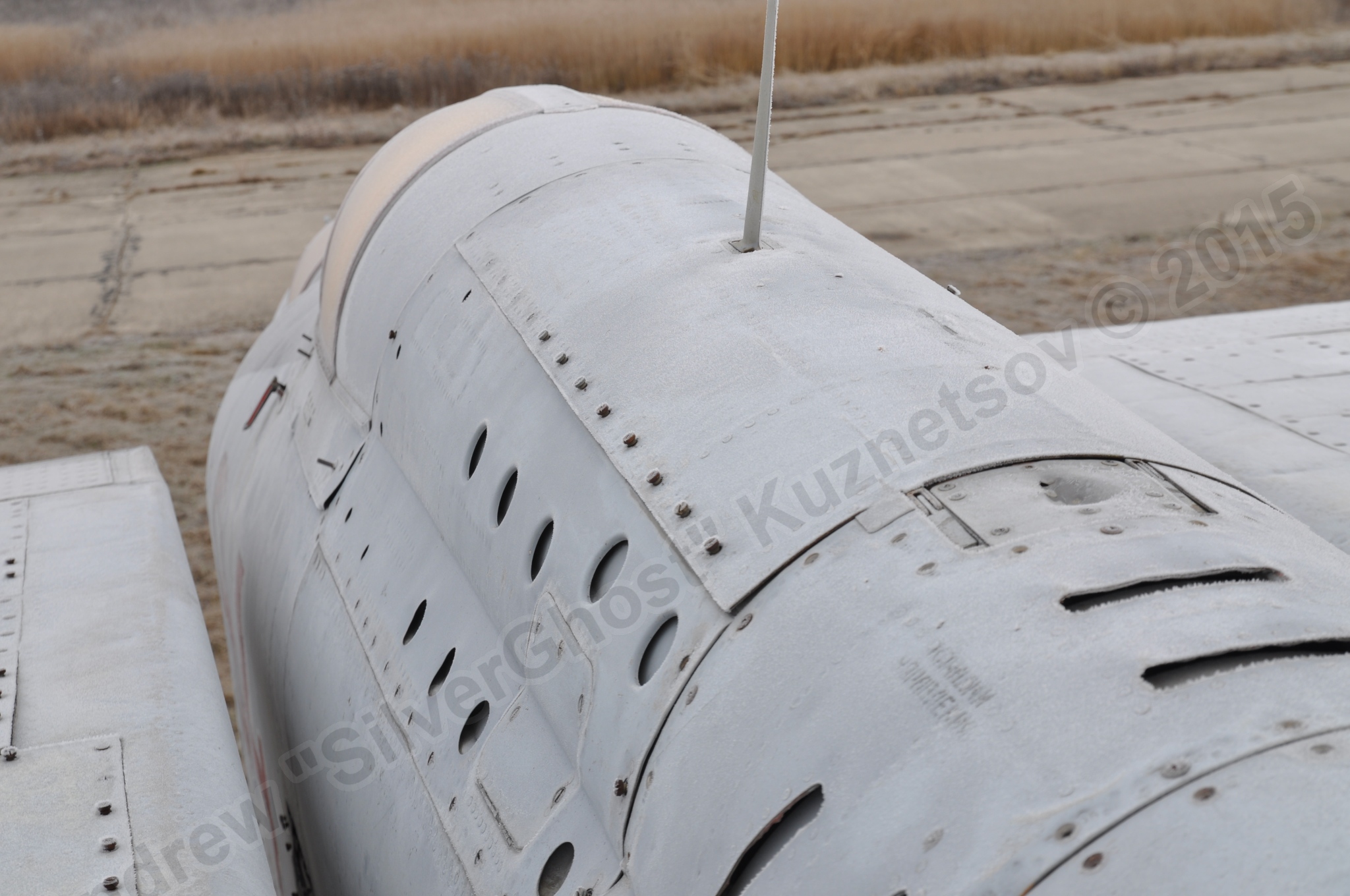 MiG-25PU_wing_0182.jpg