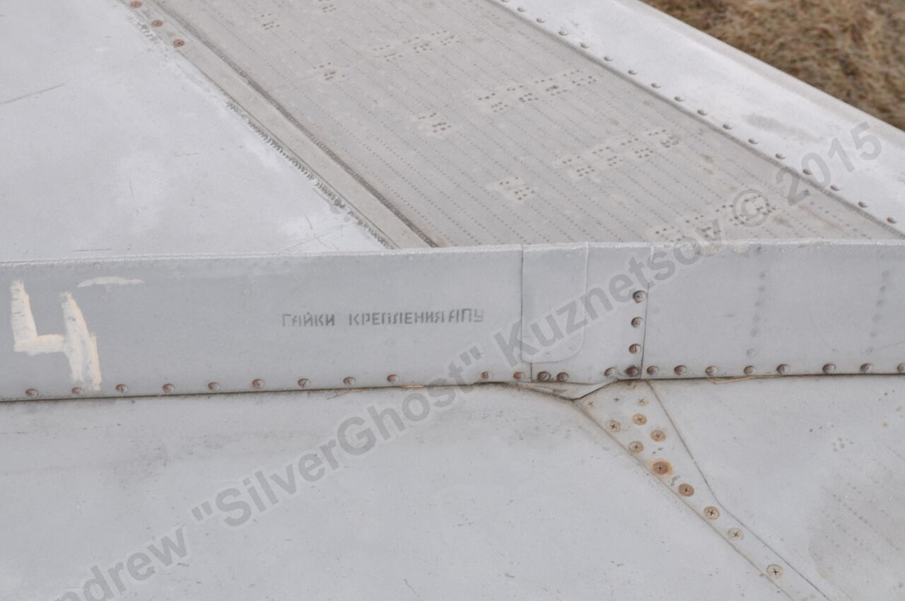 MiG-25PU_wing_0229.jpg
