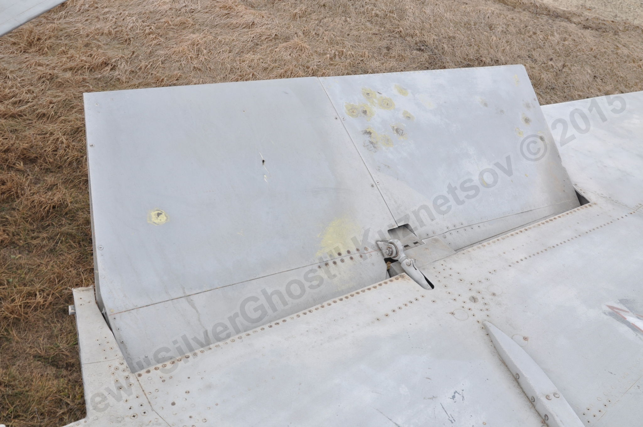 MiG-25PU_wing_0237.jpg
