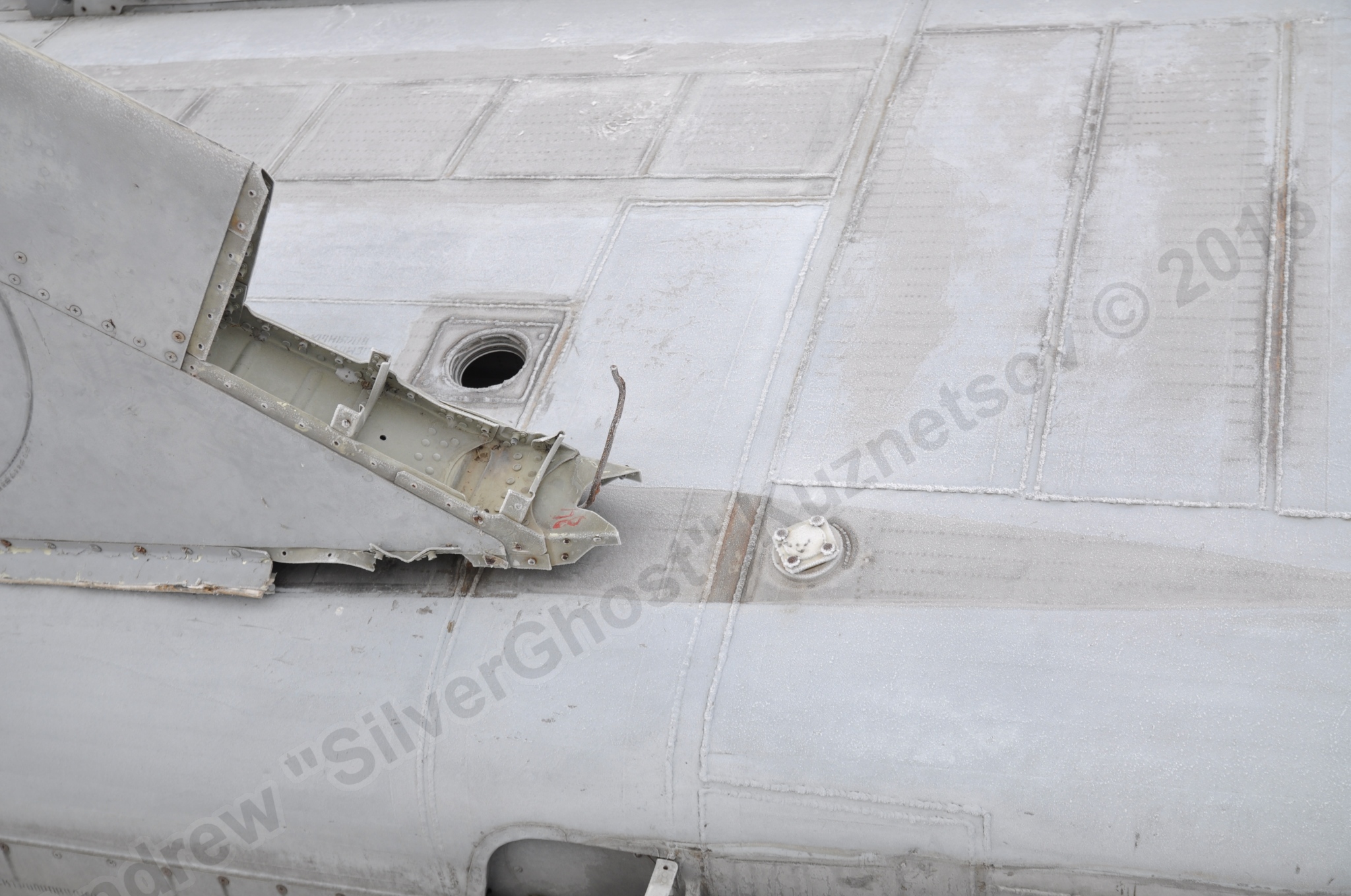MiG-25PU_wing_0273.jpg