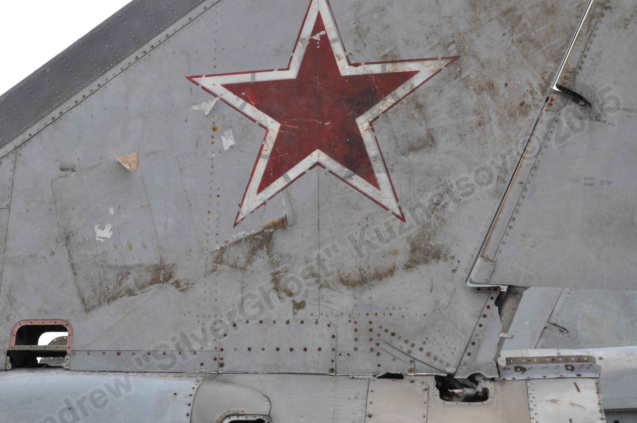 MiG-25PU_wing_0298.jpg