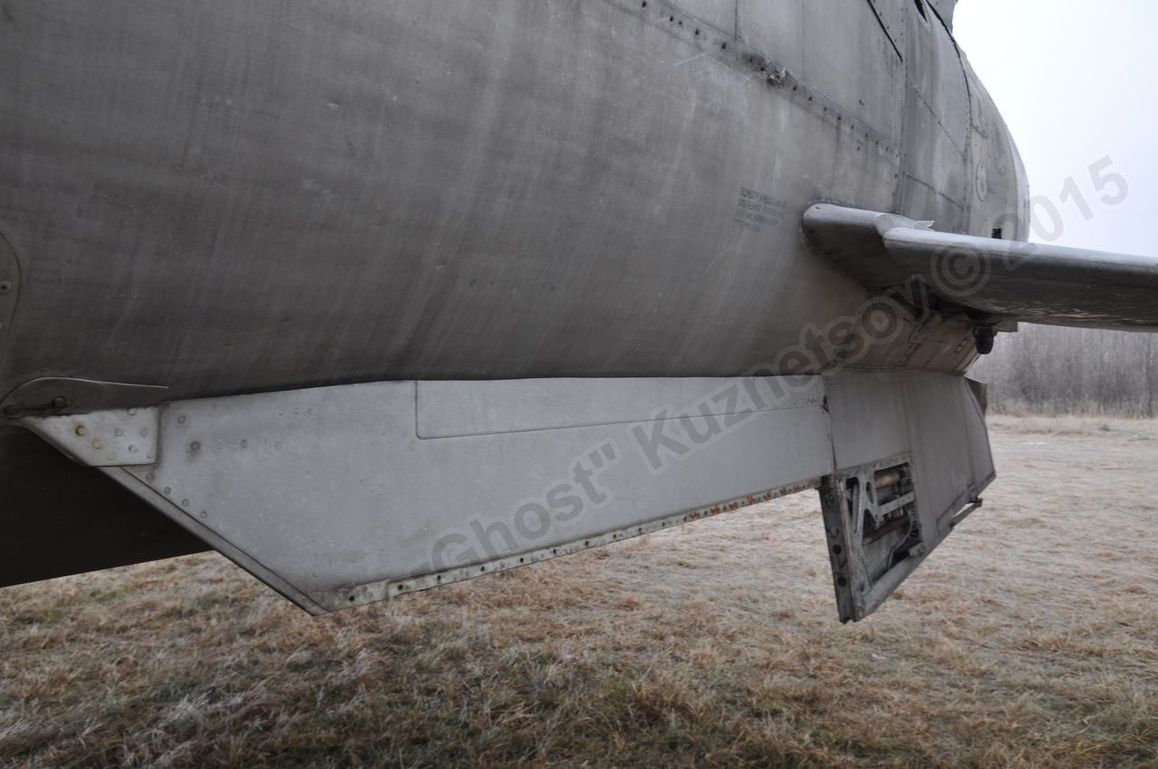 MiG-25PU_fuselage_0047.jpg