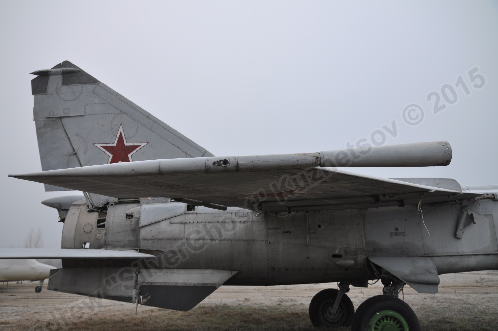 MiG-25PU_fuselage_0075.jpg