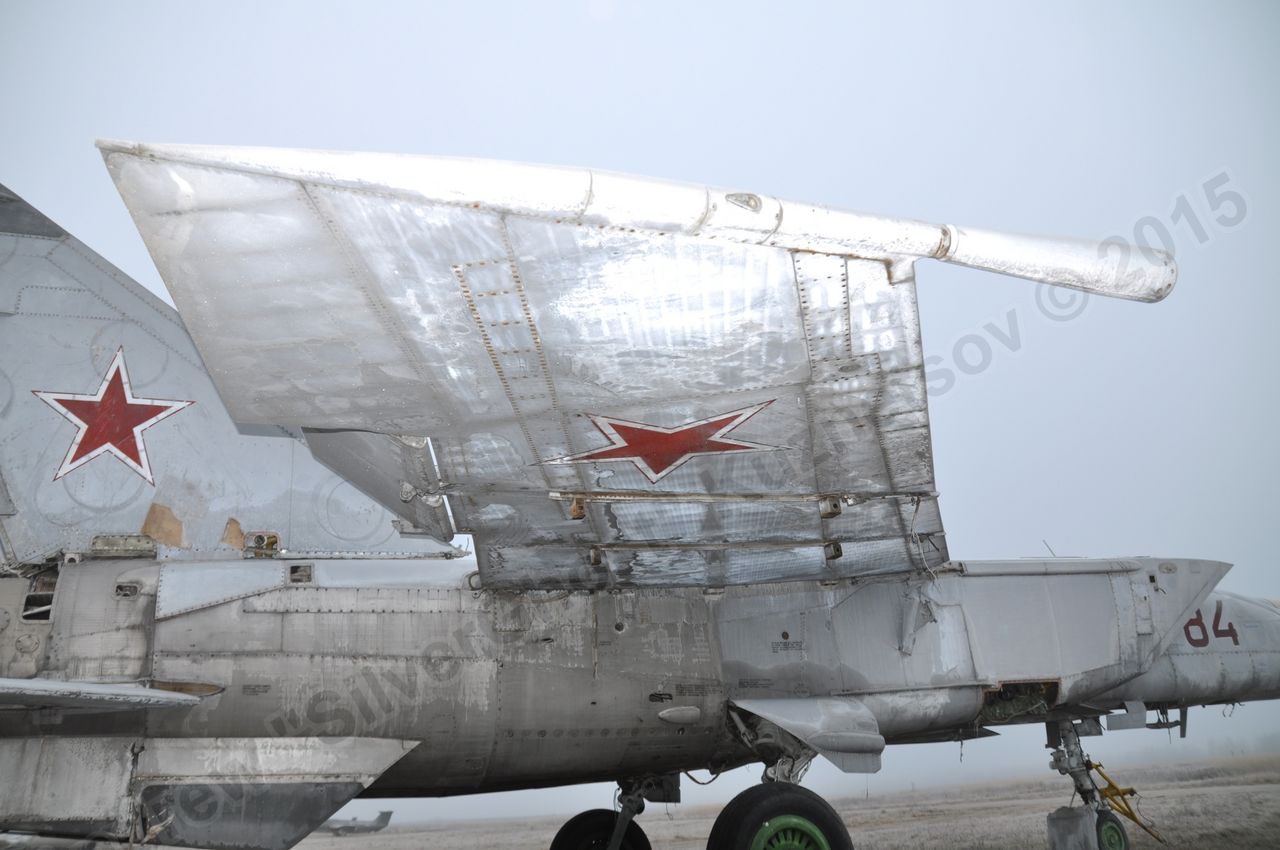 MiG-25PU_fuselage_0085.jpg