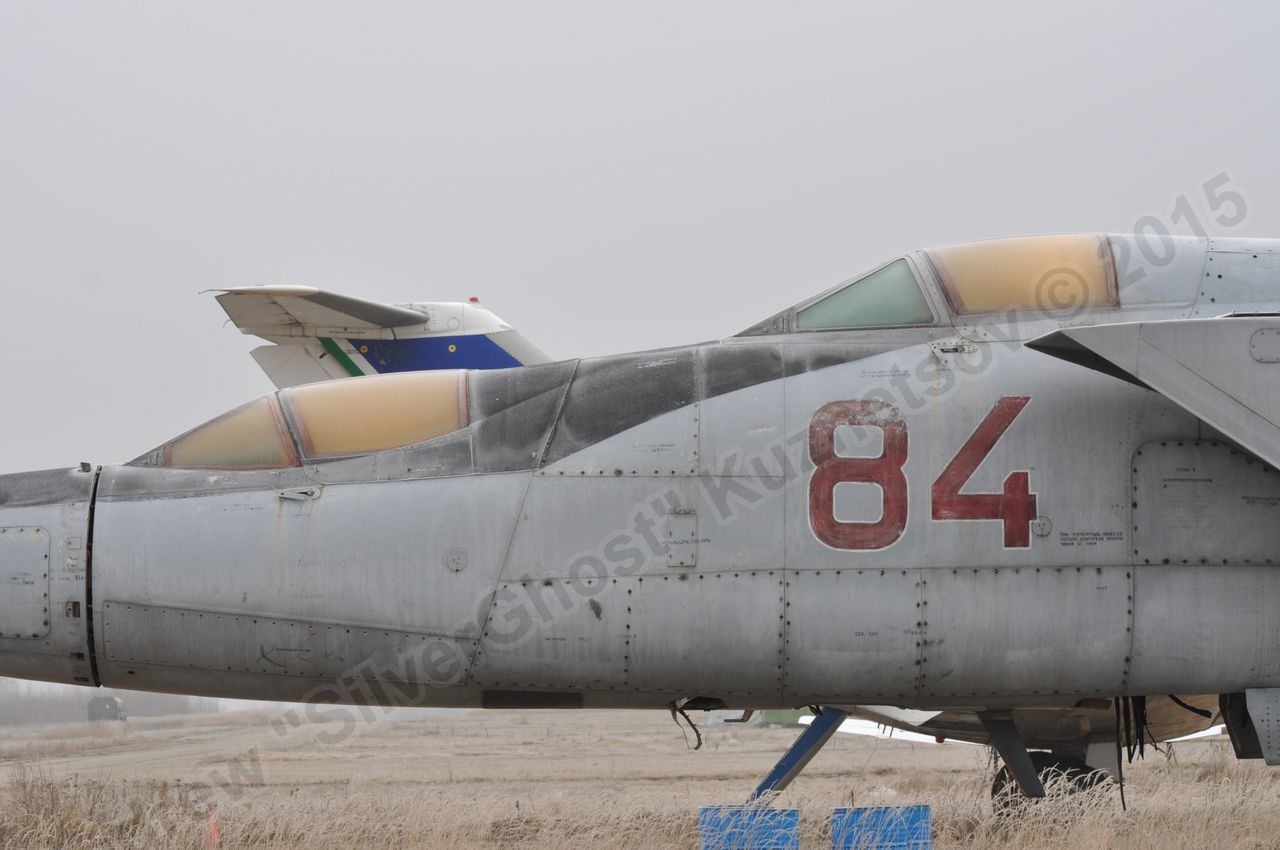 MiG-25PU_fuselage_0086.jpg