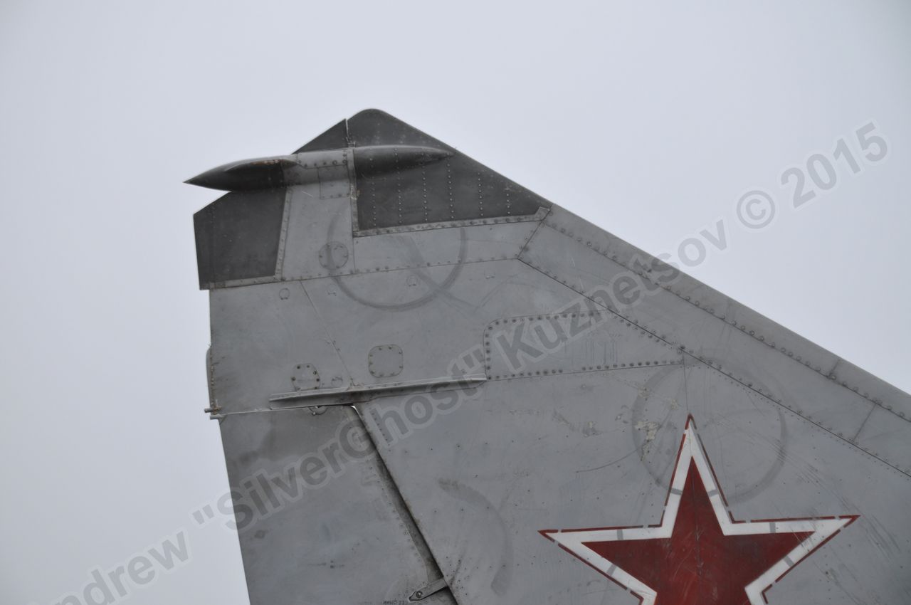 MiG-25PU_fuselage_0088.jpg