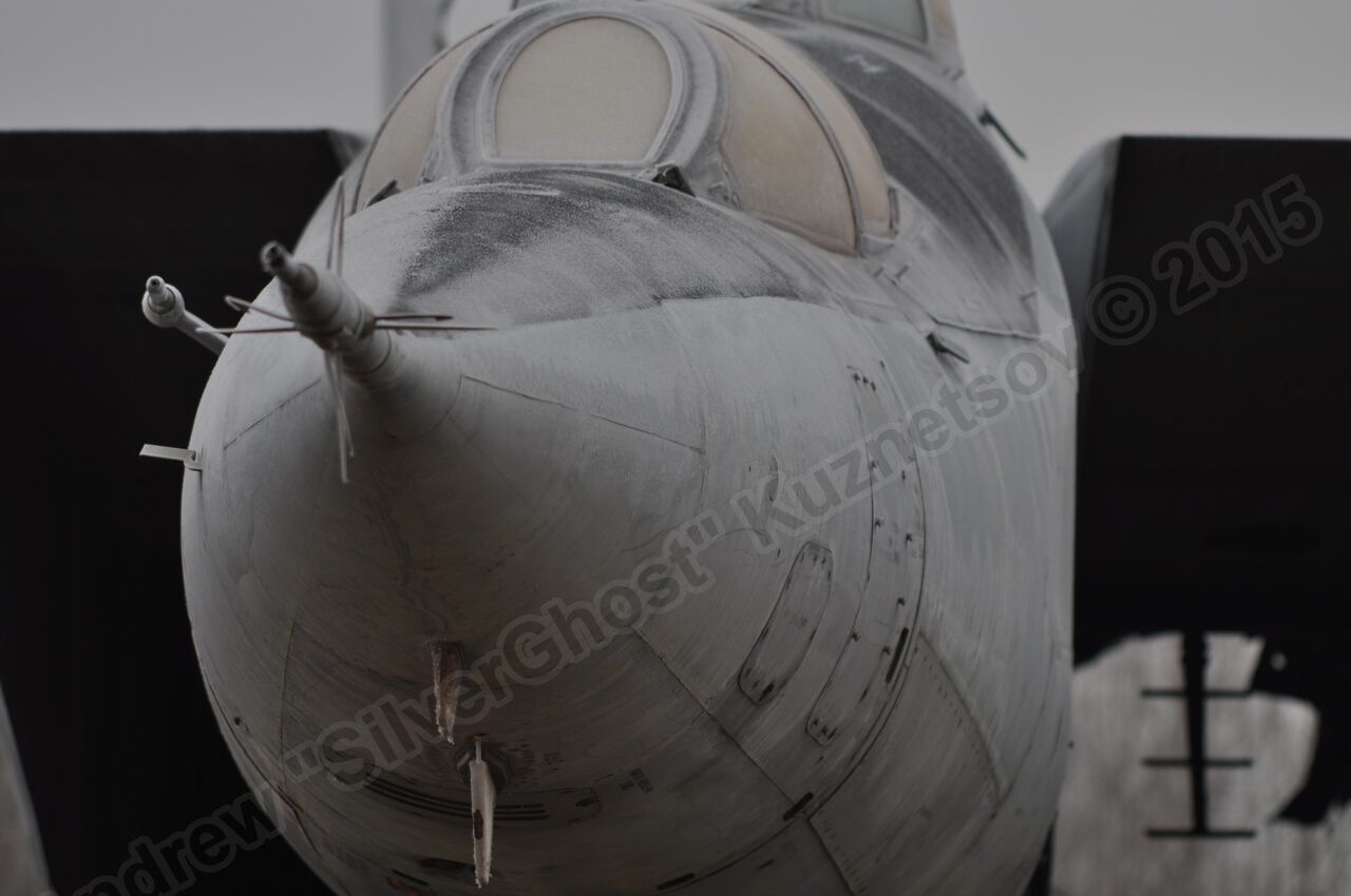 MiG-25PU_fuselage_0106.jpg