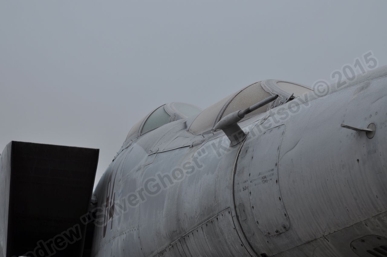 MiG-25PU_fuselage_0120.jpg