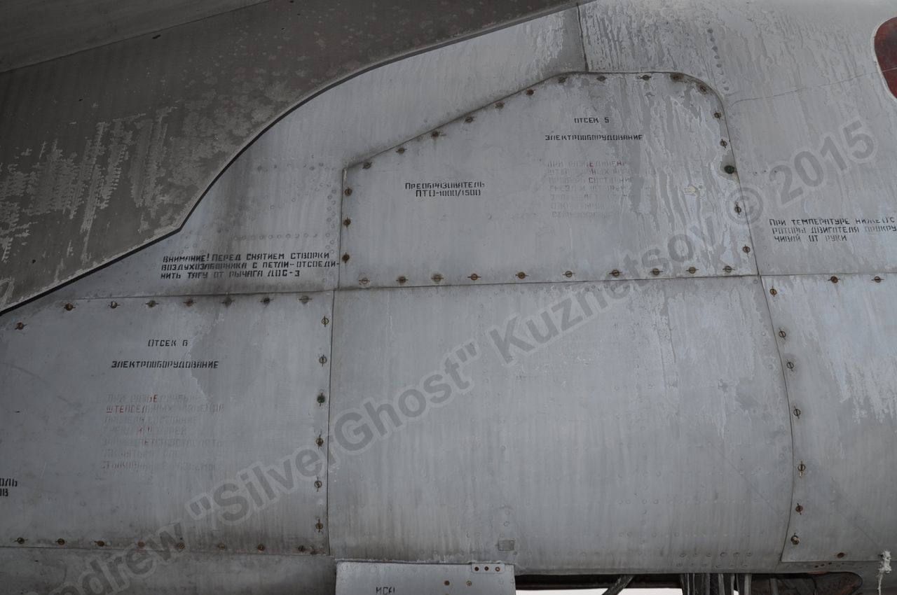 MiG-25PU_fuselage_0155.jpg