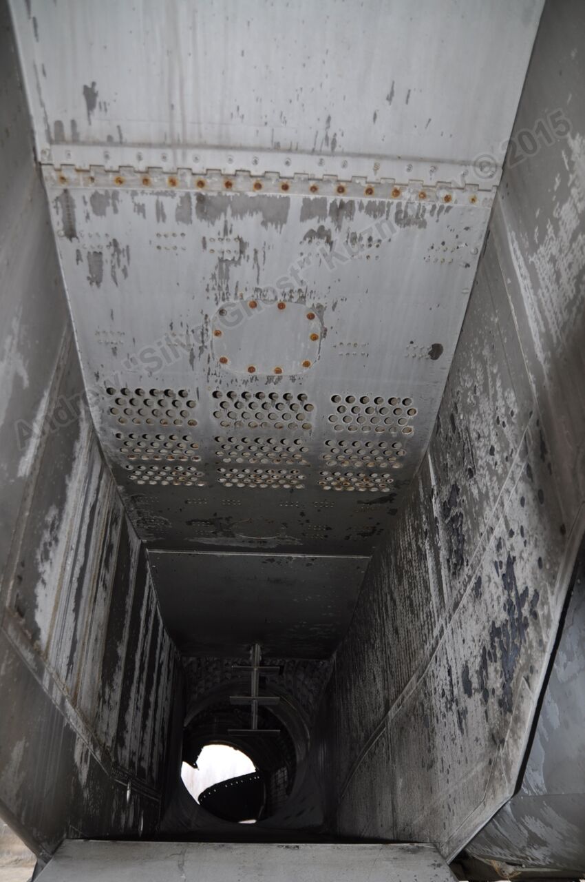 MiG-25PU_fuselage_0160.jpg