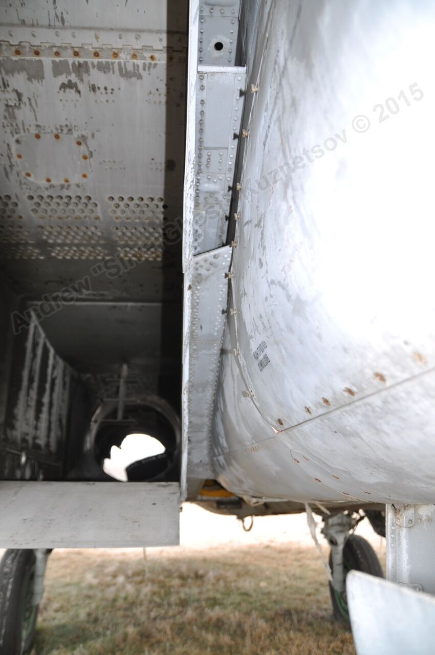 MiG-25PU_fuselage_0172.jpg