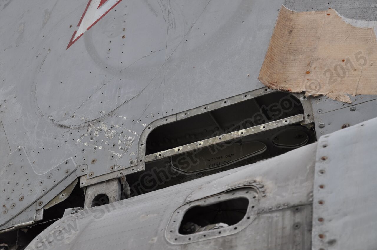 MiG-25PU_fuselage_0175.jpg