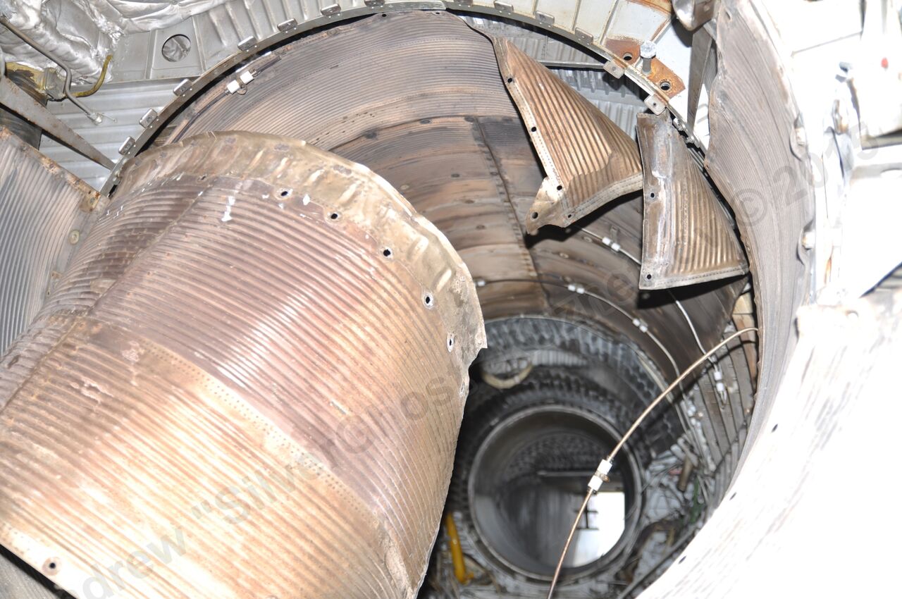 MiG-25PU_fuselage_0185.jpg