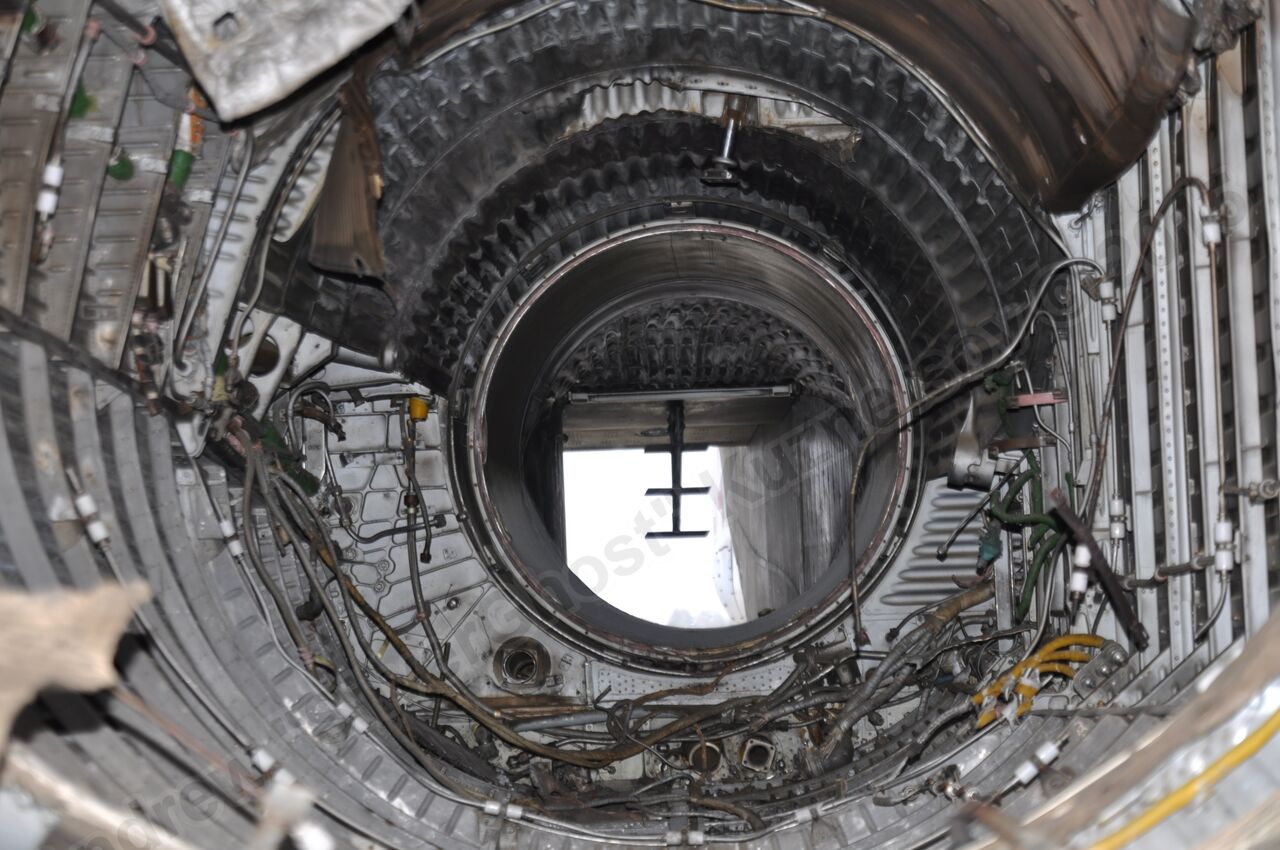 MiG-25PU_fuselage_0190.jpg