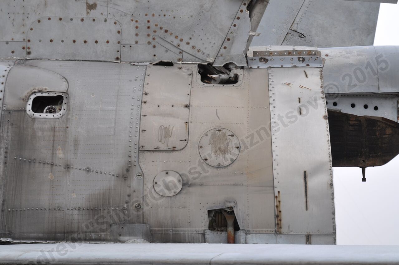 MiG-25PU_fuselage_0209.jpg