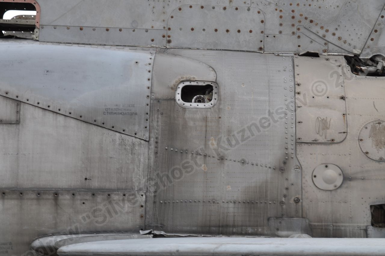 MiG-25PU_fuselage_0210.jpg