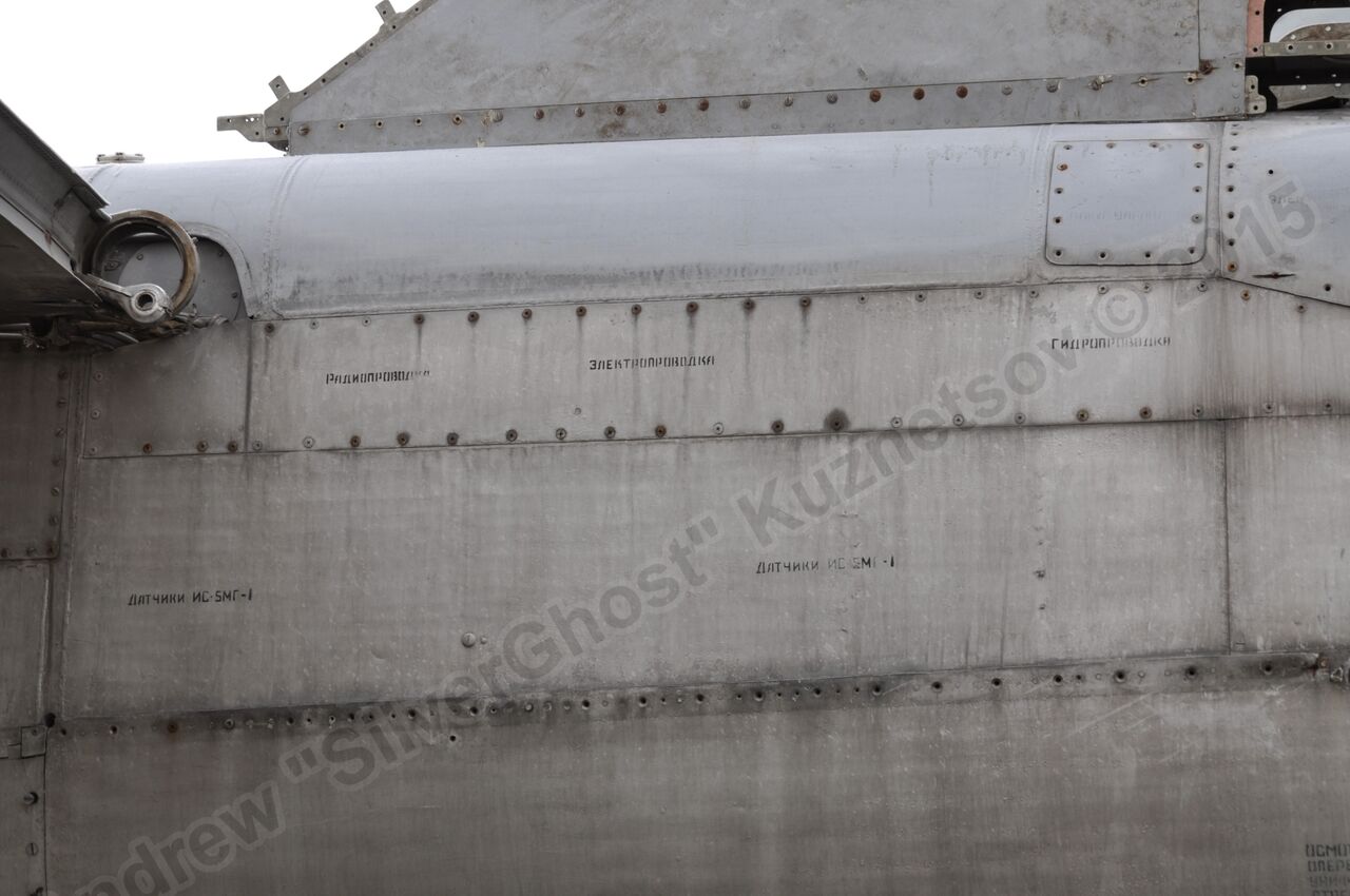 MiG-25PU_fuselage_0212.jpg