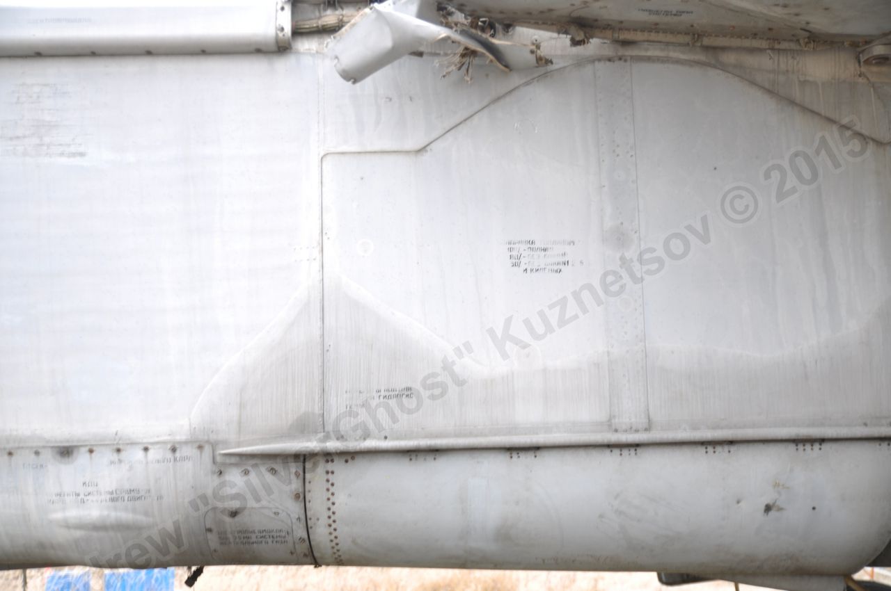 MiG-25PU_fuselage_0230.jpg