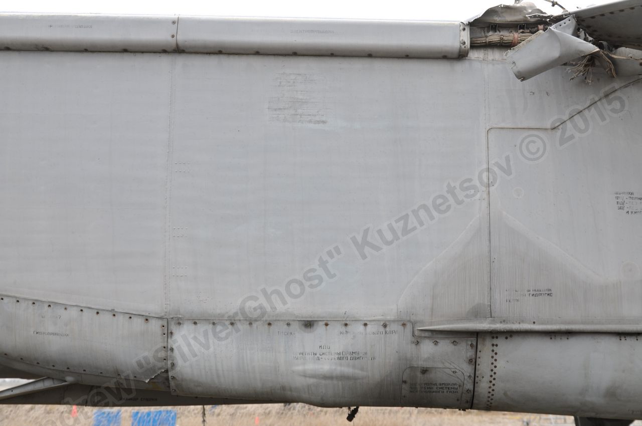 MiG-25PU_fuselage_0231.jpg