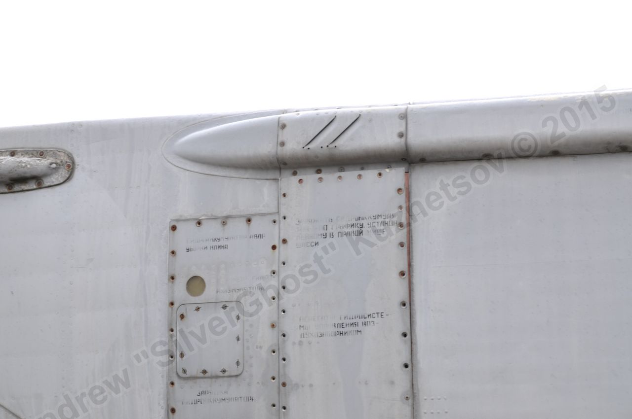 MiG-25PU_fuselage_0234.jpg