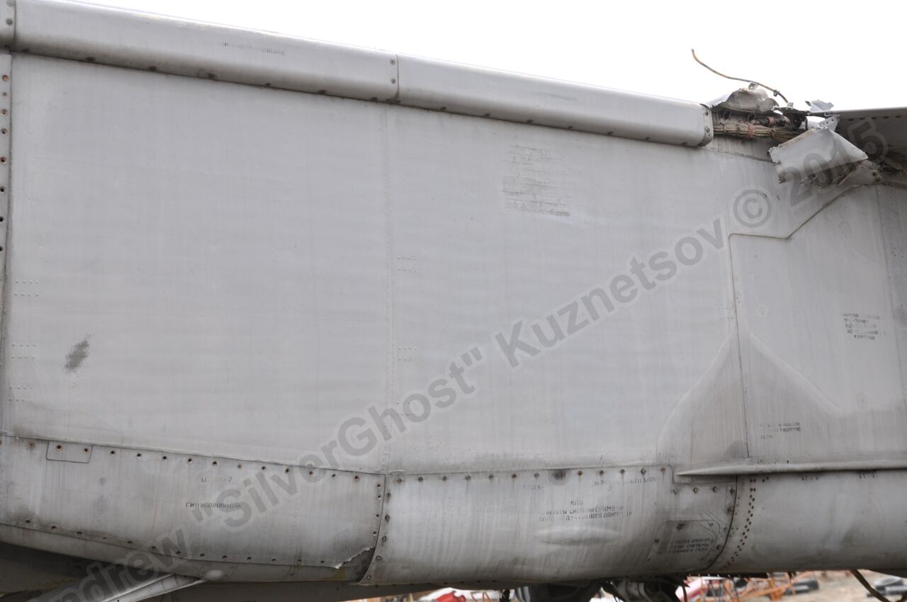 MiG-25PU_fuselage_0240.jpg