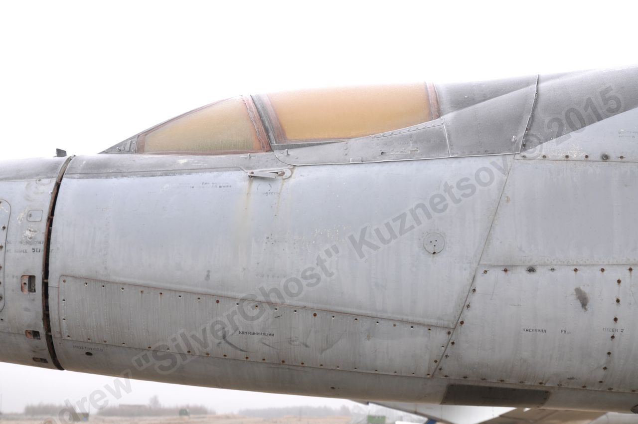 MiG-25PU_fuselage_0249.jpg