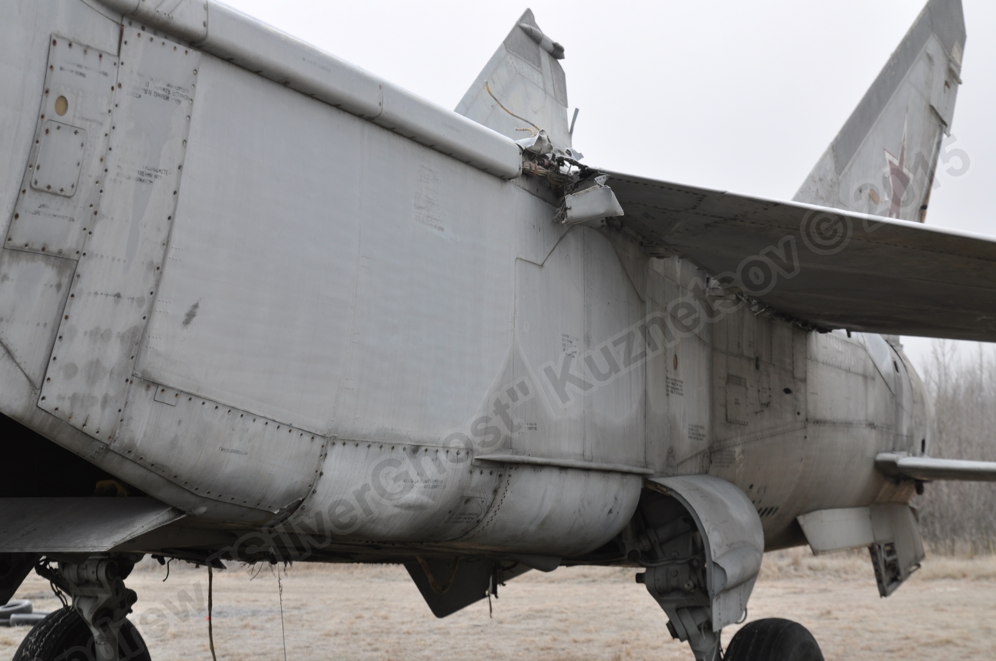 MiG-25PU_fuselage_0253.jpg