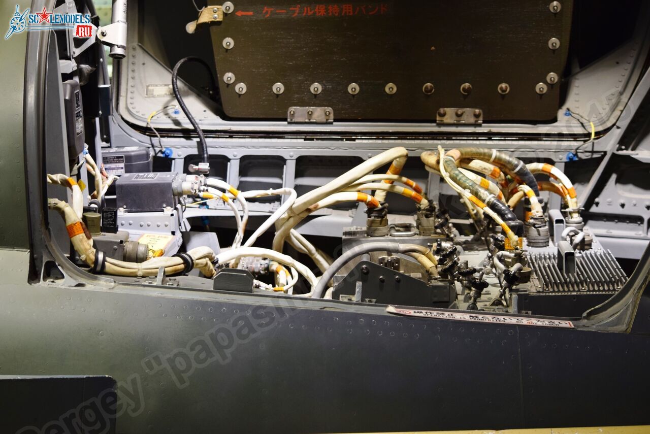 Mitsubishi_F-1_0015.jpg
