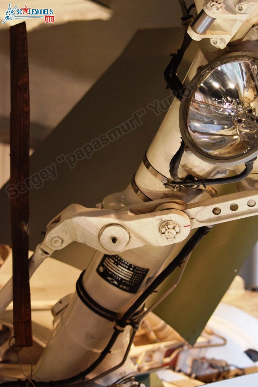 Mitsubishi_F-1_0097.jpg