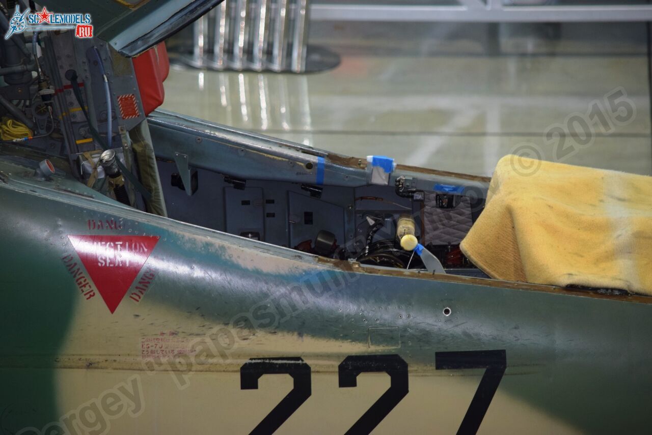 Mitsubishi_F-1_0022.jpg