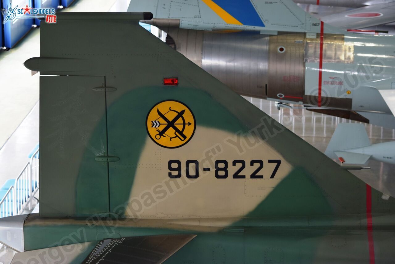 Mitsubishi_F-1_0027.jpg