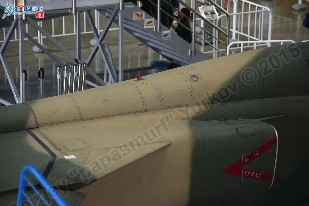 Mitsubishi_F-1_0033.jpg
