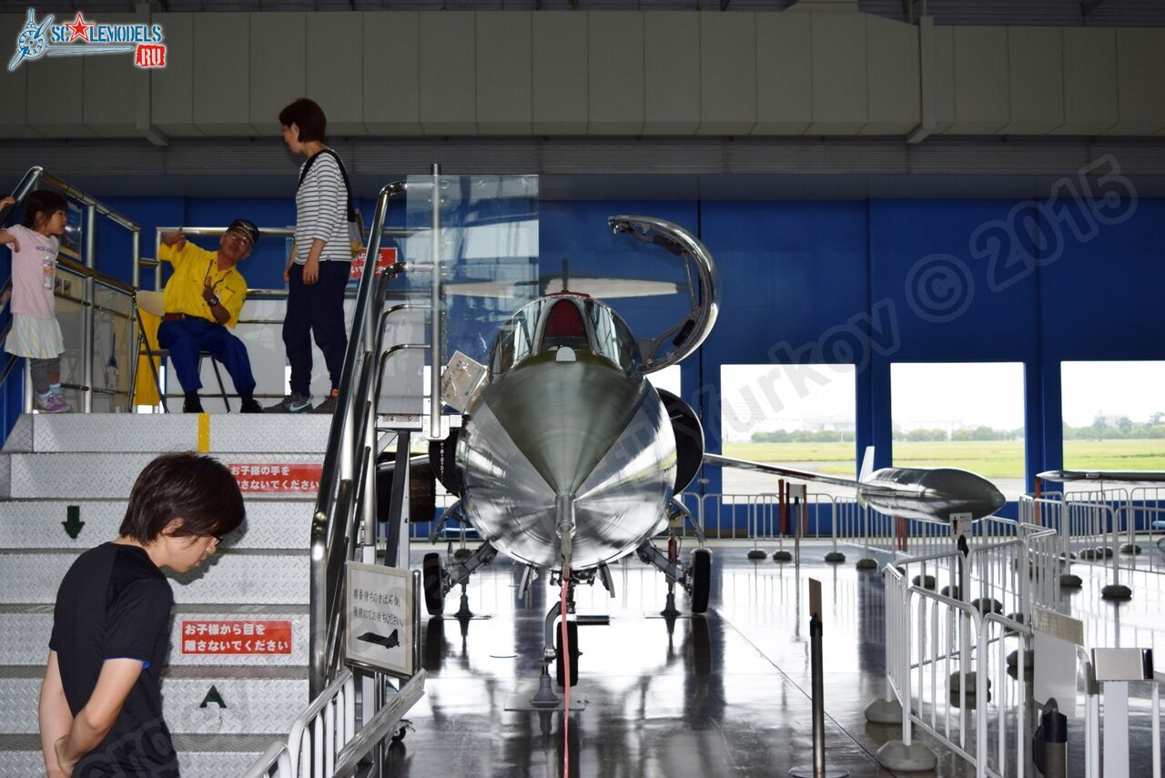 Mitsubishi_F-1_0038.jpg