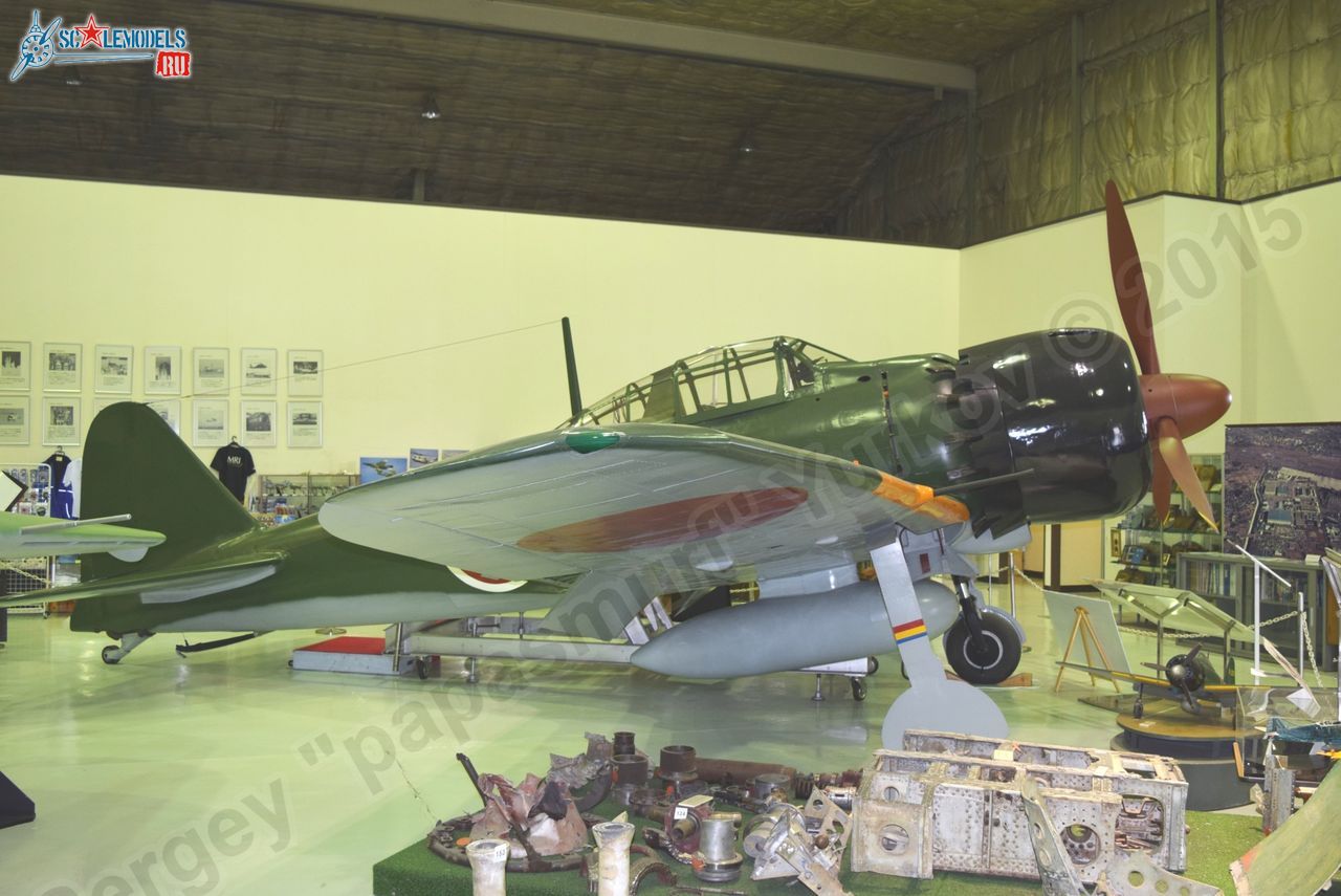 Mitsubishi_A6M5_Zero_0010.jpg