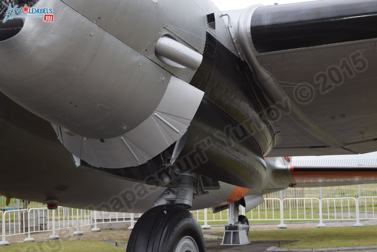 Curtiss_C-46A_Commando_0039.jpg