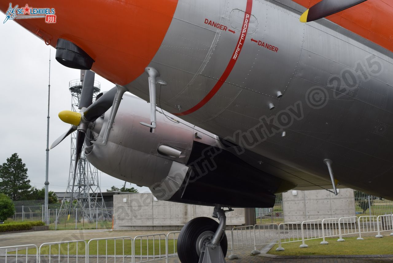 Curtiss_C-46A_Commando_0042.jpg