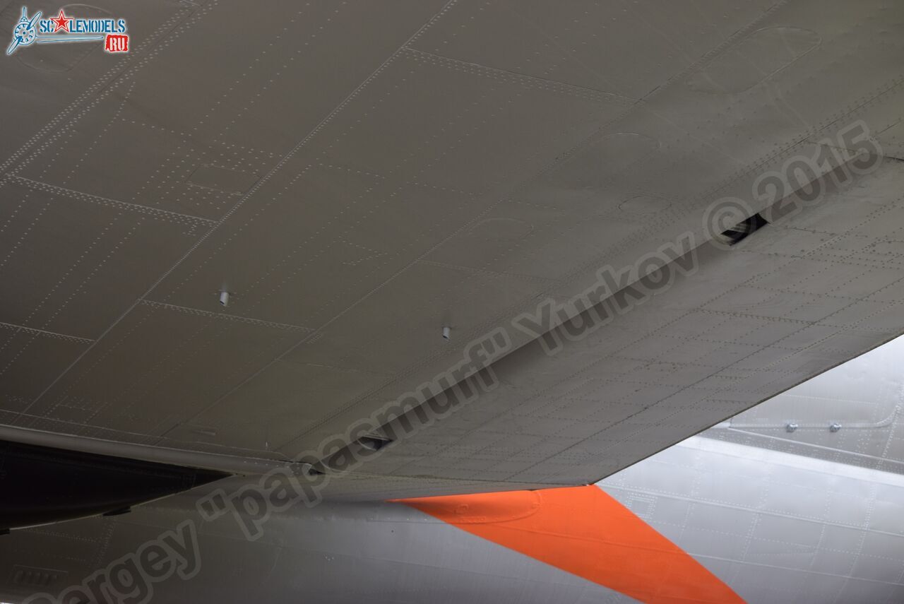 Curtiss_C-46A_Commando_0098.jpg