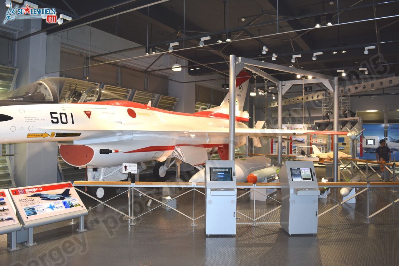 Mitsubishi_F-2_Mockup_0003.jpg