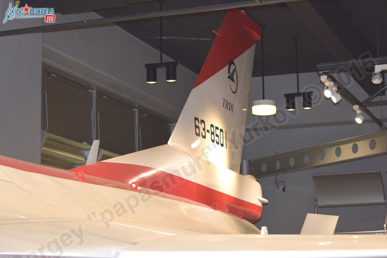 Mitsubishi_F-2_Mockup_0018.jpg