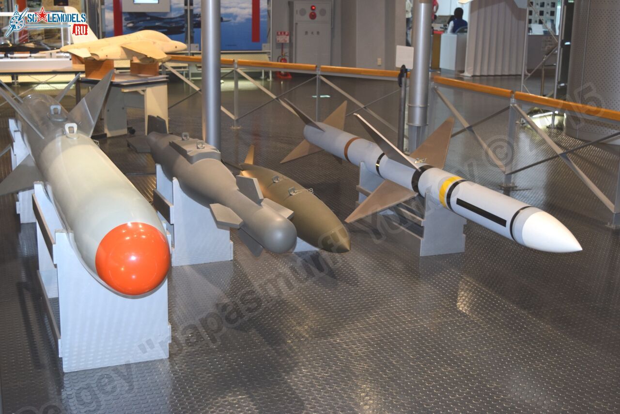 Mitsubishi_F-2_Mockup_0042.jpg