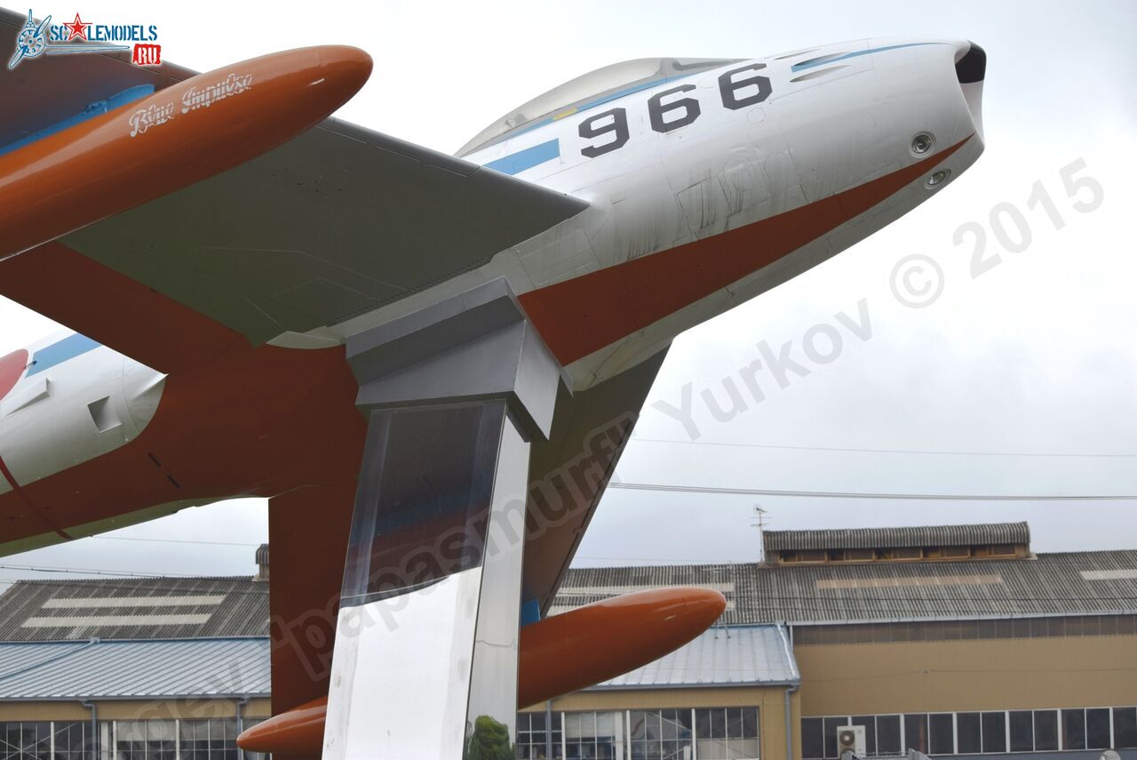 F-86F_Sabre_Blue_Impulse_0069.jpg