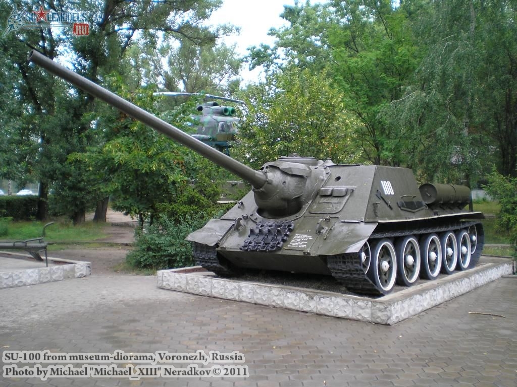 su-100_0000.jpg