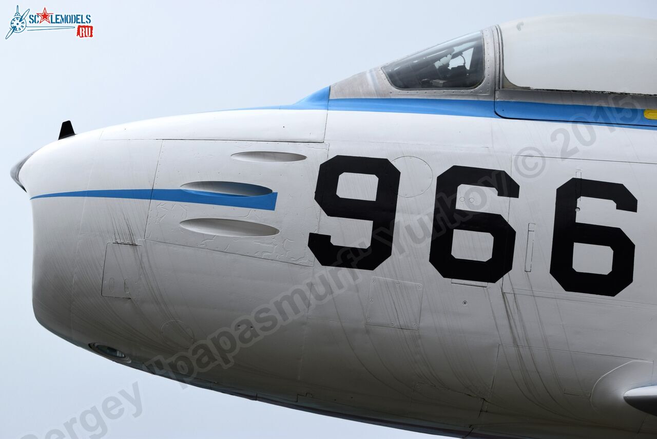 F-86F_Sabre_Blue_Impulse_0072.jpg