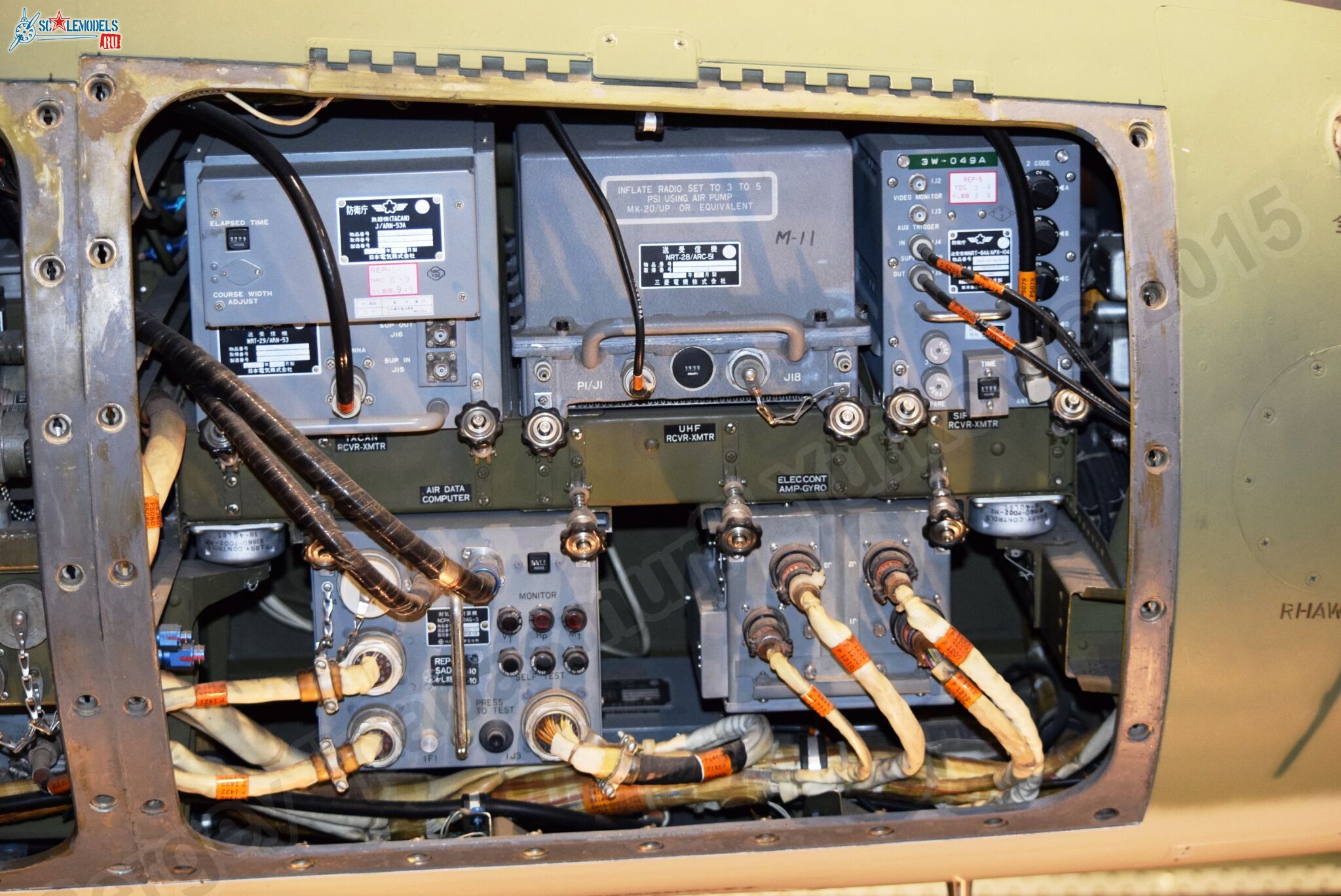 Mitsubishi_F-1_0008.jpg
