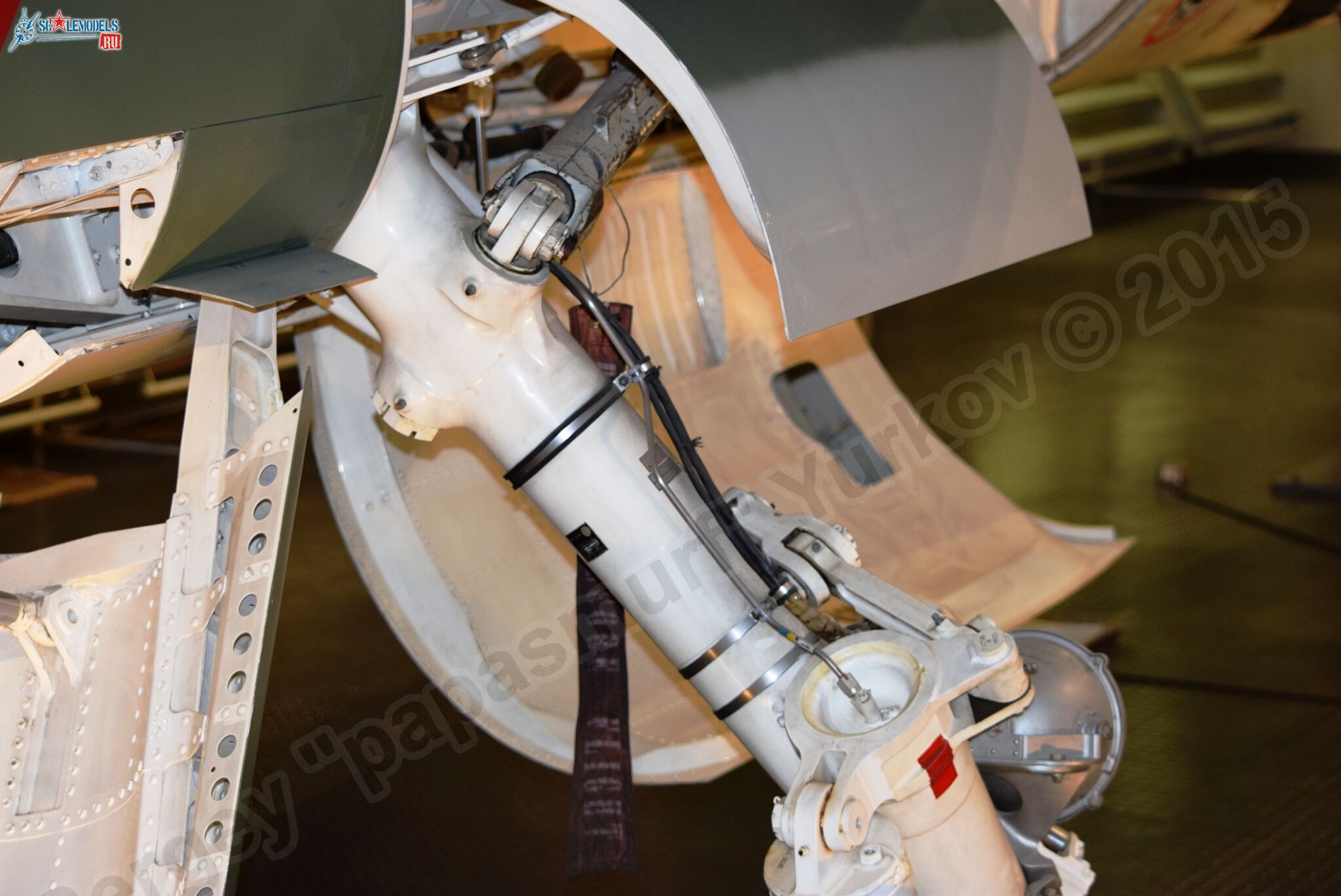 Mitsubishi_F-1_0101.jpg